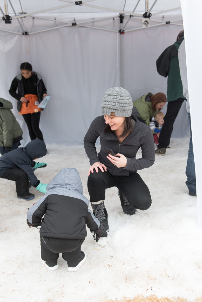 días de nieve 2020 niños jugando en la nieve