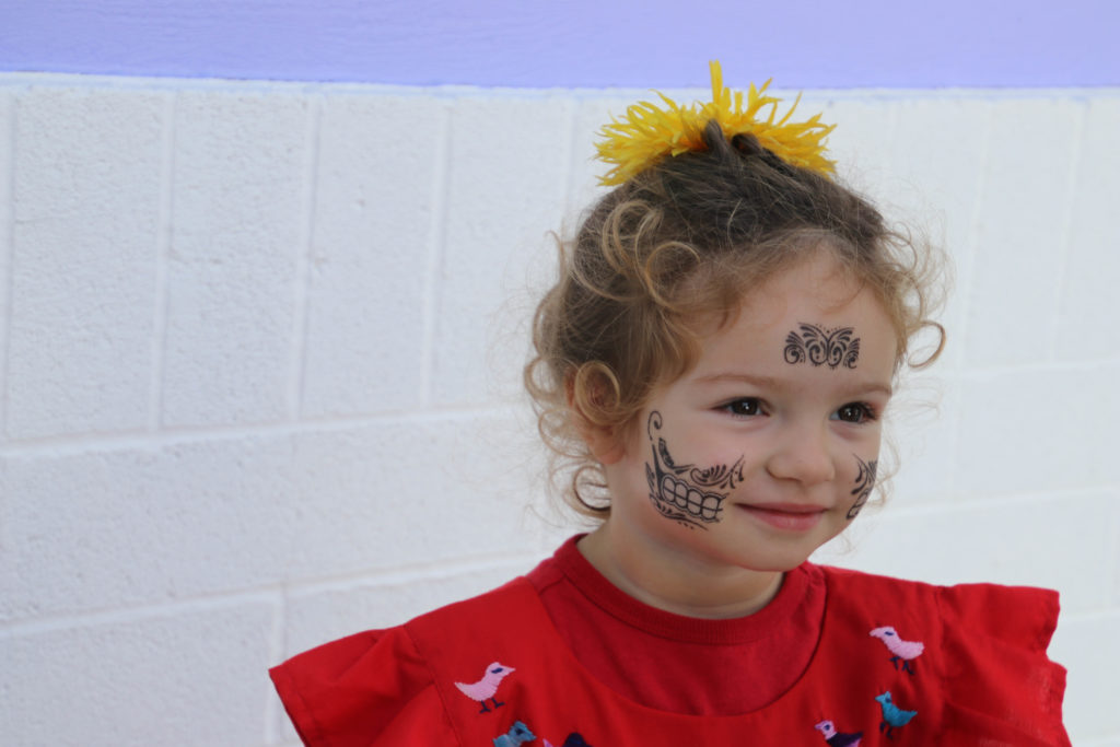 Funtazmagoria child with face paint