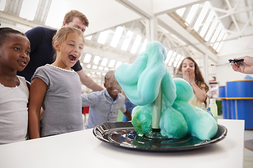 elephants toothpaste foam exploding experiment