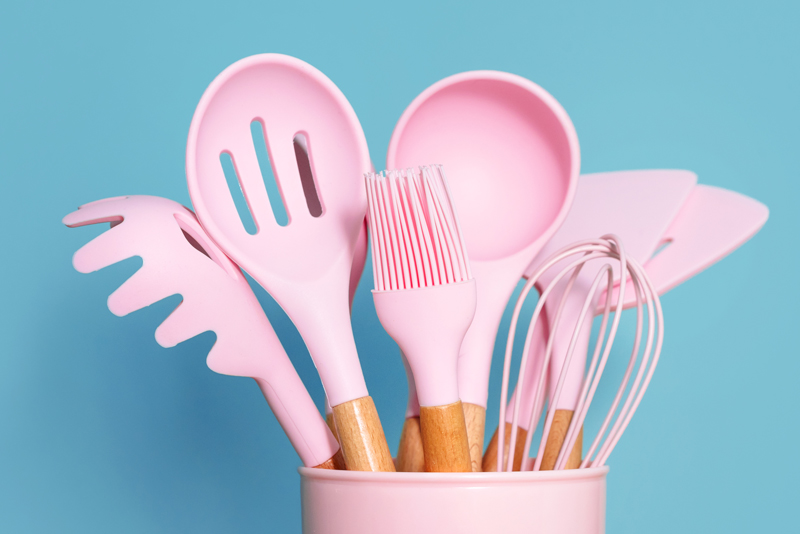 utensilios de cocina rosa