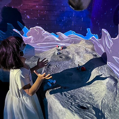 Little Scientists: Frozen World - Niantic Children's Museum