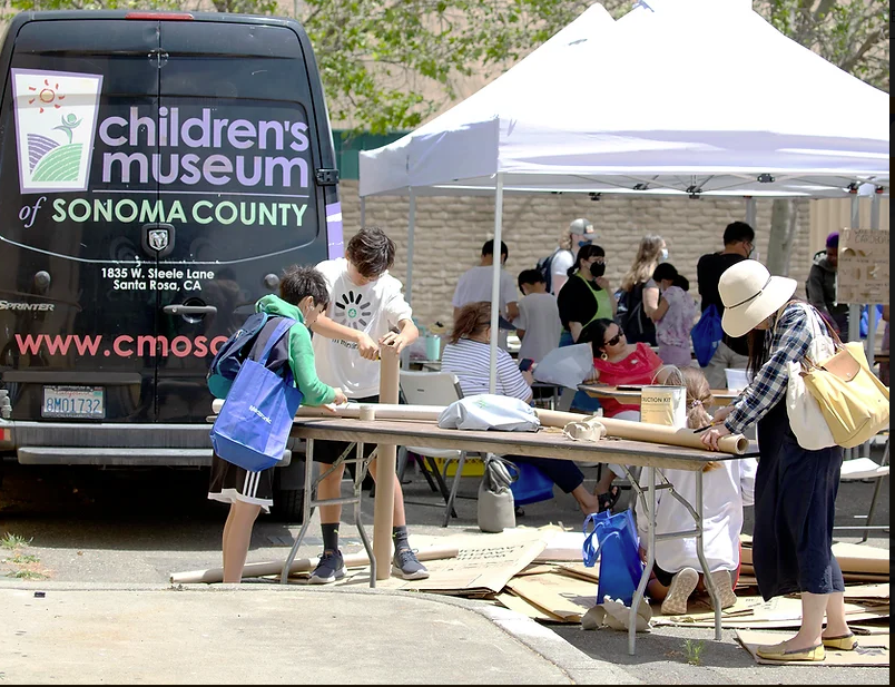 Museum on the go bus at north bay science discovery day event 