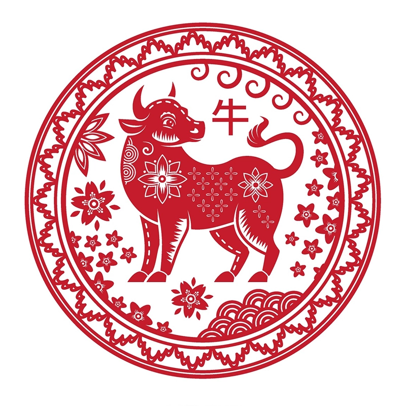 Una representación artística del animal del zodiaco chino, el buey, en rojo y blanco.