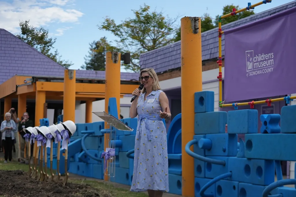 La ceremonia de inicio de obras de una nueva ala de 7,400 pies cuadrados en el Museo Infantil del Condado de Sonoma, el 28 de agosto de 2026.